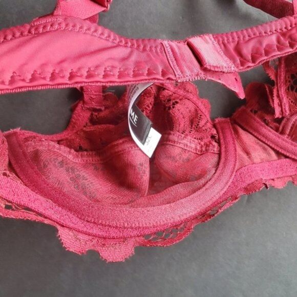 Adore me Red Lace Bra - Picture 7 of 8